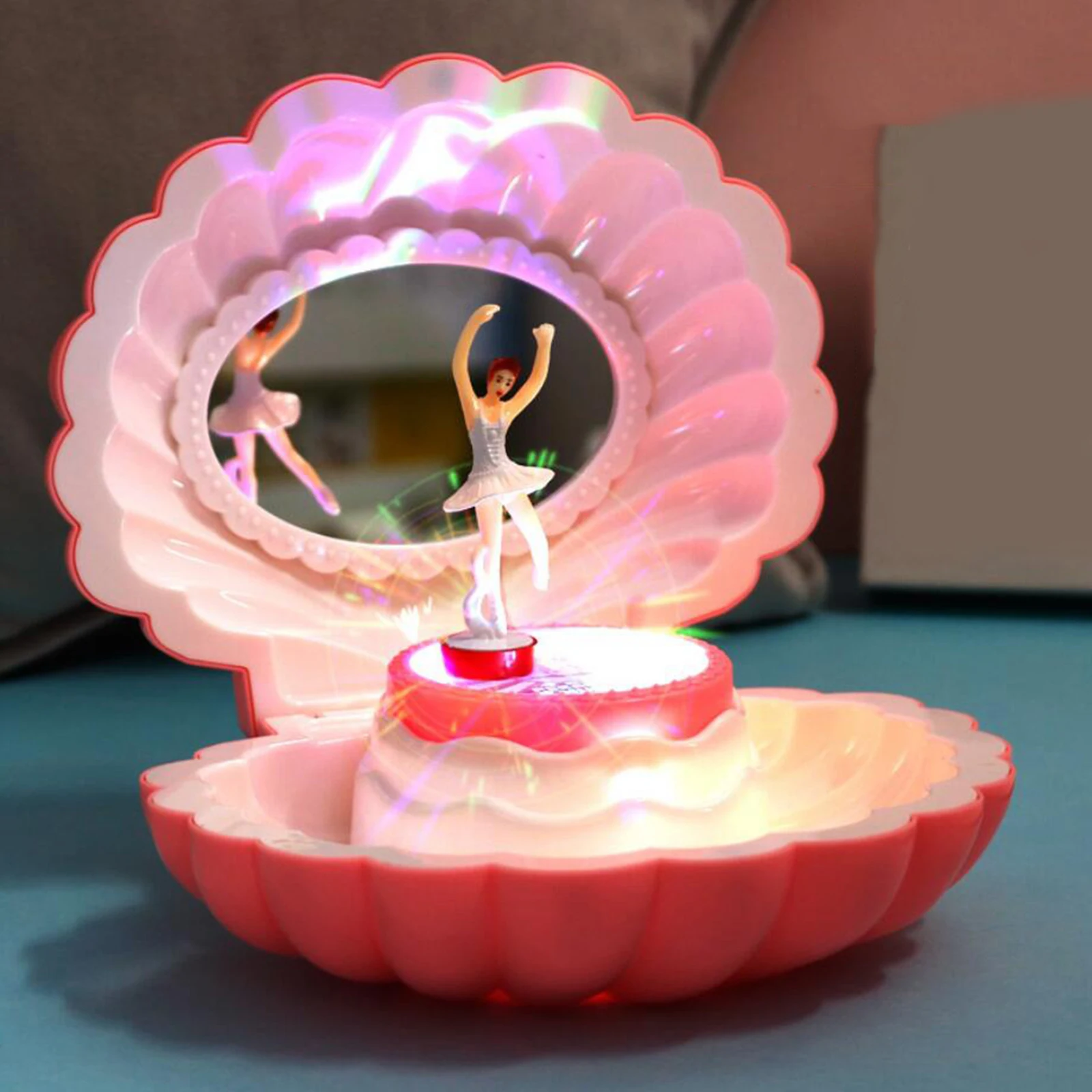 Shell shape ballet girl music box with Light classic retro melody gift for birthdays holidays wedding and parties decorative