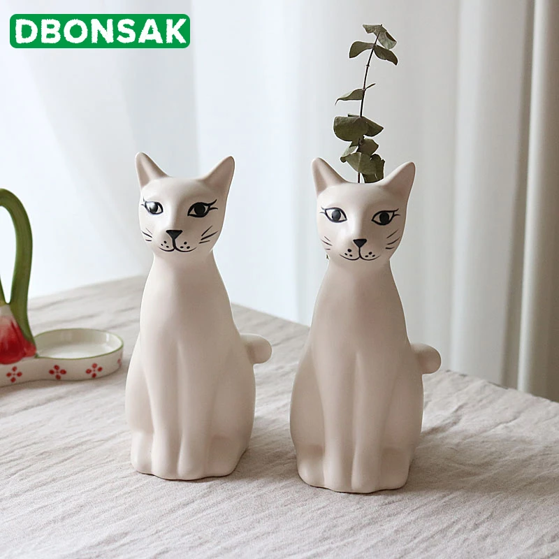 

Hand Painted Ceramic Vase Egypt Guard Cat Vase Matte White Flower Pot Storage Bottle Flower Arrangement Desktop Cat Decoration