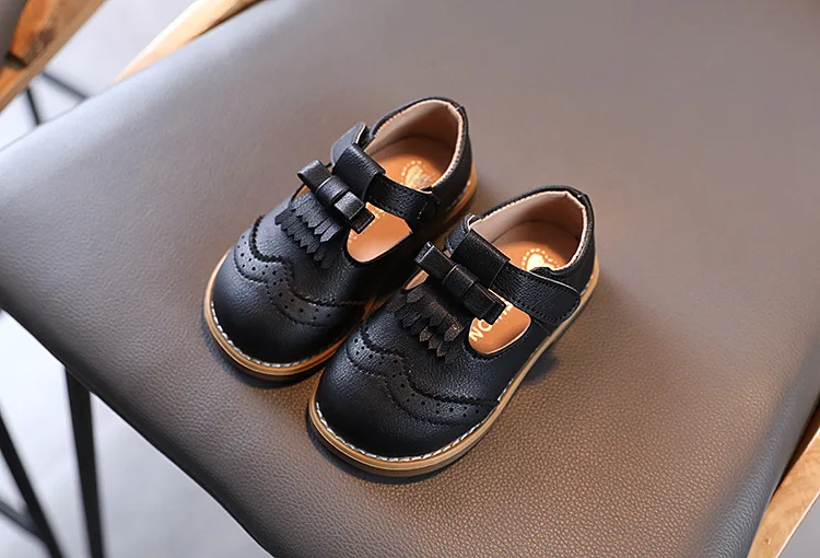 children's shoes for sale Spring Autumn Girls Shoes Fringed T Strap Shoes Fretwork Brogue Shoes Bowtie Princess Kids Oxford Shoe Toddler Child Casual Shoe girls shoes