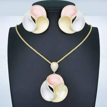 

Newness Luxury Elegant Geometric Flower Fashion Pendant Necklace And Earring for Women Bridal Dress Wedding Elegant Jewelry