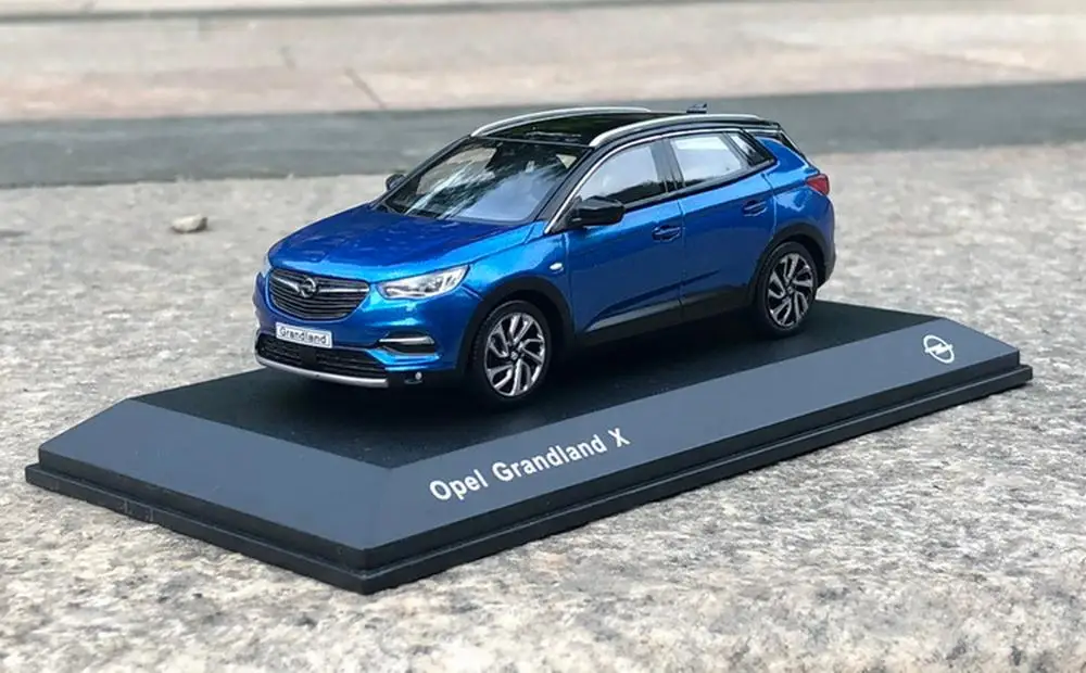 

1/43 OPEL Crossland X Crossover SUV 2017 Blue Diecast Car Model Collection