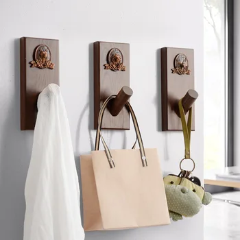 

Europeans Nordic Wood Hooks Easy house wall decoration Key frames Hanging cape Hat Handbag Creative resin Animal Suspension