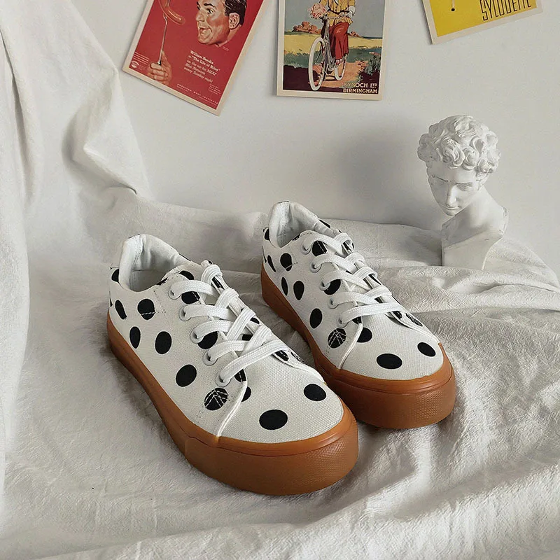 

2020 new Polka Dot Print Women's Canvas Shoes spring Casual Flats Vulcanize Lace Up Female Fashion Ladies Sneakers J13-64
