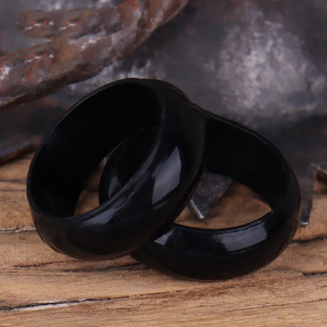 Odyssey Ring By Calen Morelli Magic Tricks Magicians Ring Transfer Jumps From Finger to Finger Magia Close Up Street Illusions 2