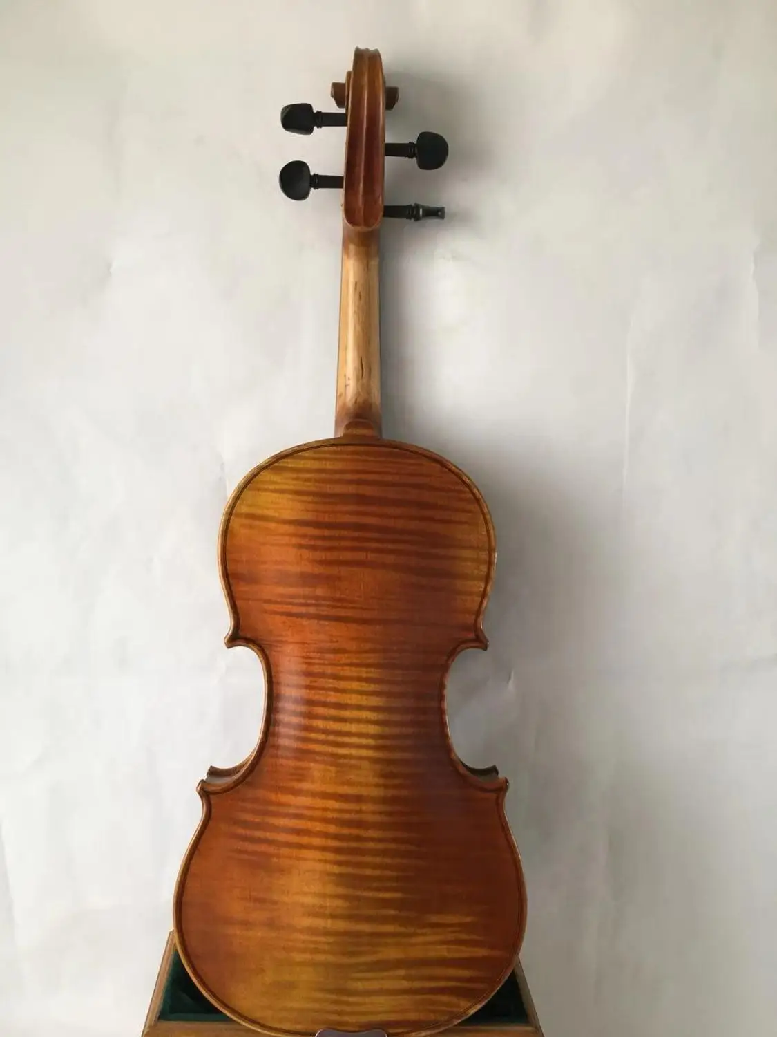 4/4 size Violin 1pc flamed maple old spruce top hand made violin no.19096