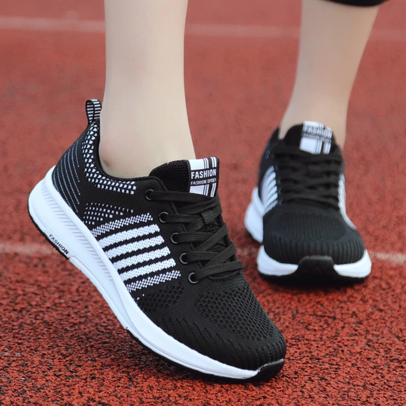 ultra lightweight tennis shoes