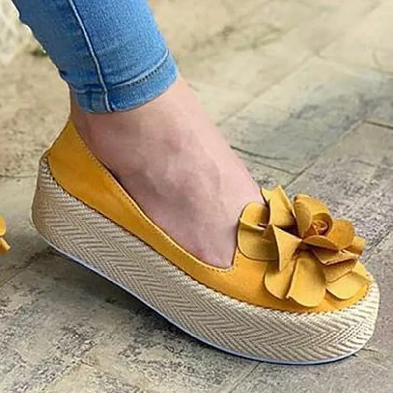 

SFIT New 2019 Floral Flats Women Shoes Casual Shoes Woman Spring Platform Sneakers Slip On Leather Suede Ladies Loafers Plus