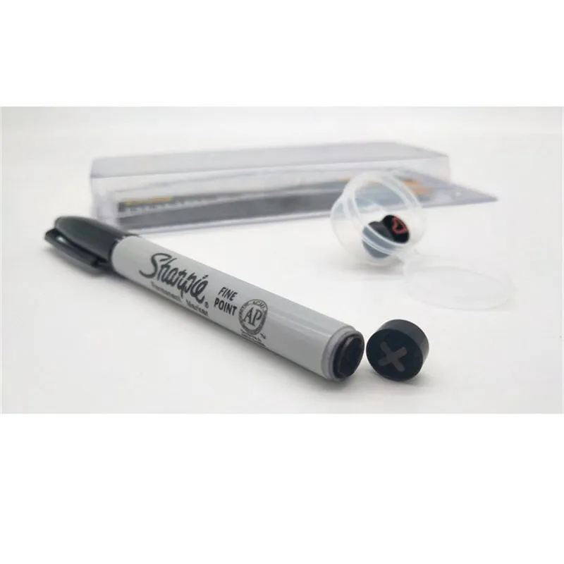 Cena Z podwójnymi paskami skrzyżowanymi na plecach Mark Southworth (1 X Stamper + 1 serce Stamper) magiczne sztuczki ulica scena Magia iluzja sztuczka rekwizyty magowie