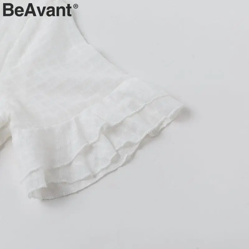 Женское плиссированное платье BeAvant белое клетчатое трапеция с v образным вырезом