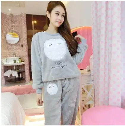 Special Price Autumn Winter Warm Women Pyjamas Sets Thick Coral Velvet Long Sleeve Cartoon Sleepwear Thin Flannel Pajamas Set - Цвет: rong maotouying hui