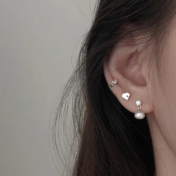 

Korean Fashion New Pearl Earrings for Women Flash Zircon Geometric Earring Female Fashion Jewelry 2020 Wholesale Kolczyki