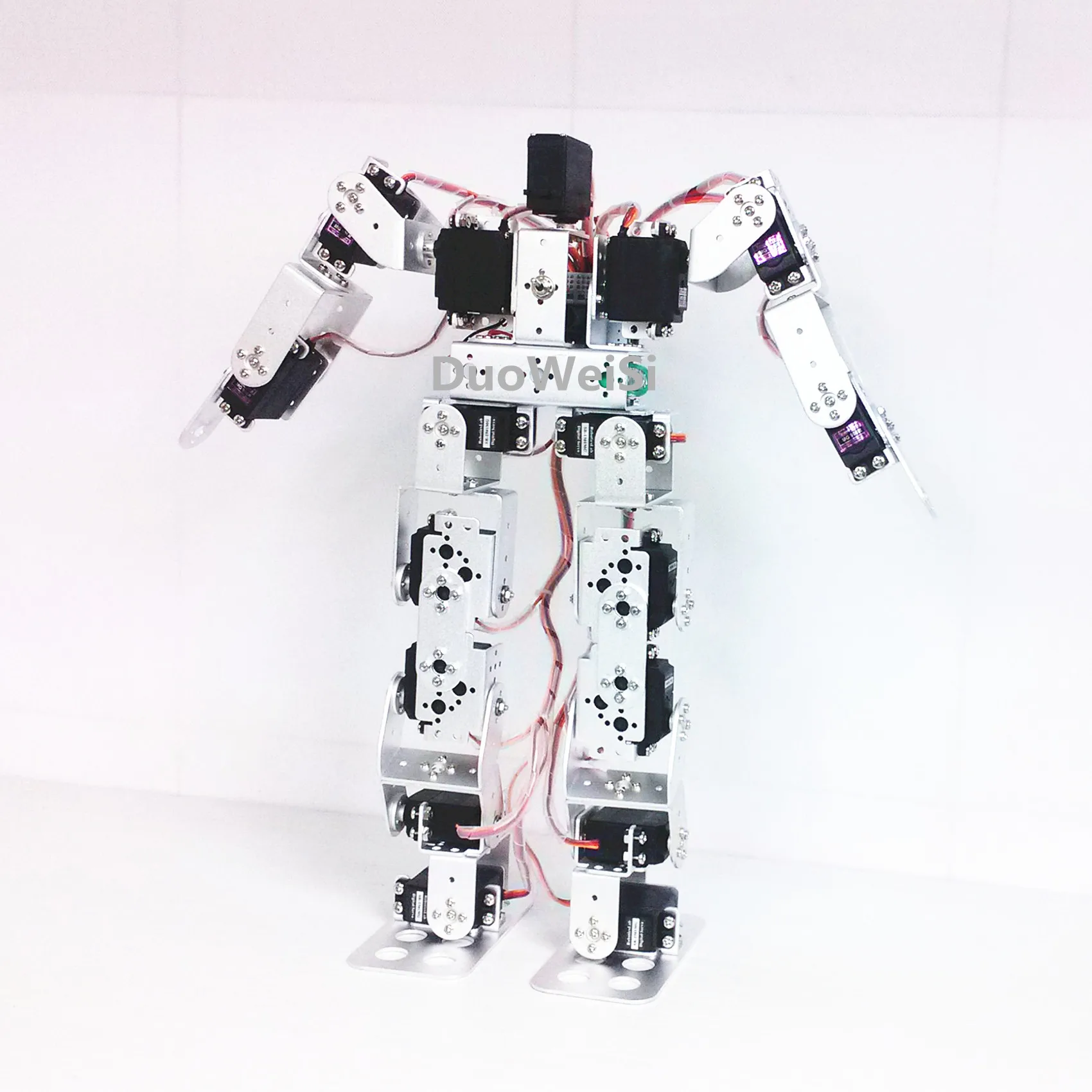 360 градусов роботы. Робот на батарейках. Мини робот с камерой. 360 градусов роботы. Робот который крутится.