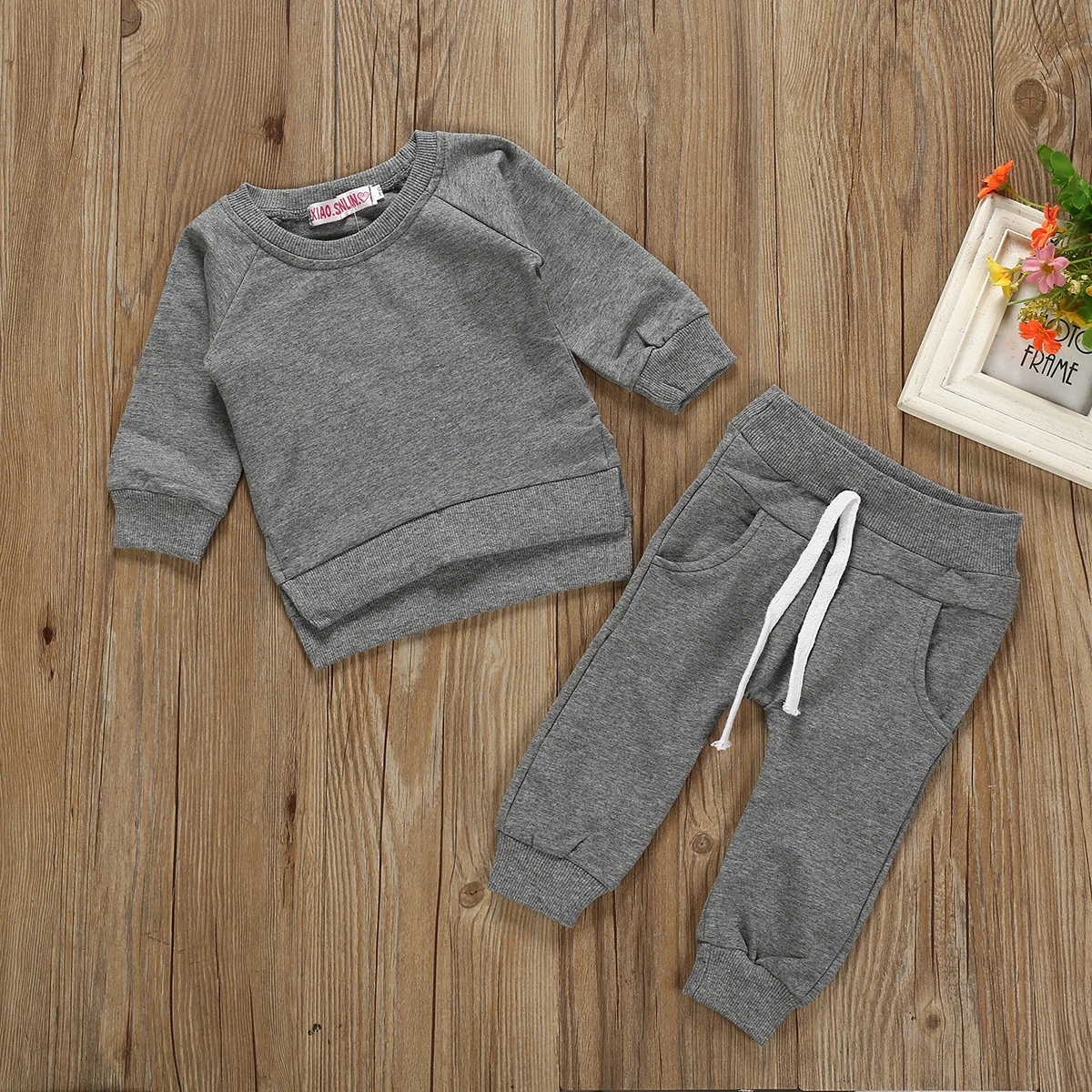 Коллекция года, весенне-осенняя одежда для малышей, свитер футболка с длинными рукавами для новорожденных и детей топ+ длинные штаны 2 предмета, твердые наряды, одежда