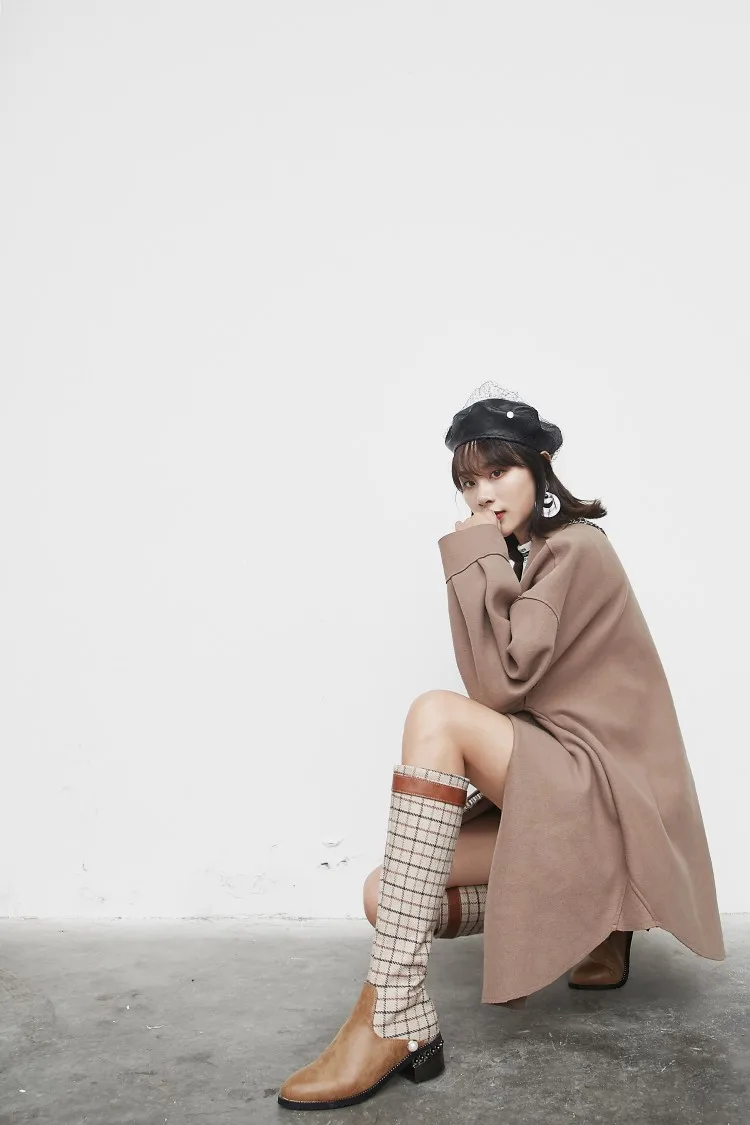 

Plus Size 32-48 Women Winter Warm Knee High Boots Fashion Plaid Woman Shoes Zipper Beads Long Boots Ladies Footwear