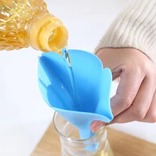 1 шт. мини-воронка Складная Силиконовая Складная воронка стиль Воронка Висячие бытовые жидкие дозирующие кухонные инструменты