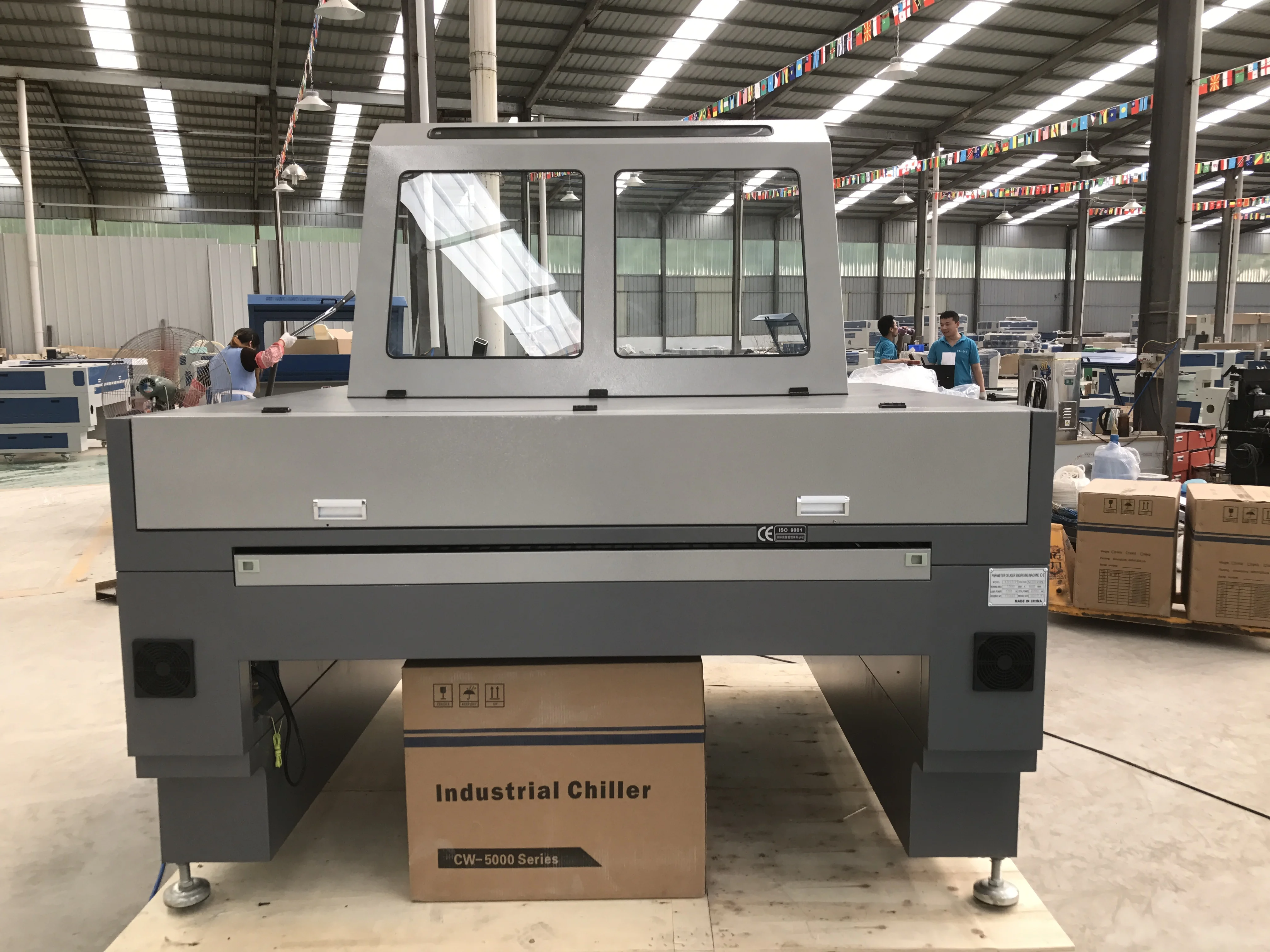 Станок для лазерной резки с ЧПУ из углеродистой нержавеющей стали 150 Вт RTJ1390M