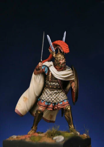 

New Unassembled 1/24 75mm ancient officer stand (with base ) Resin Figure Unpainted Model Kit