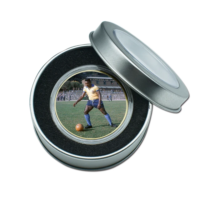 The King of Football Pele Gold Plated Commemorative Coin Set with Coin Holder Football Challenge Coins Souvenir Gift style 11
