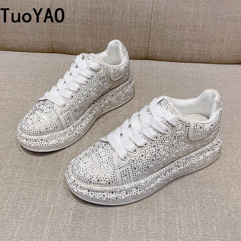 Женские массивные кроссовки модная повседневная обувь на толстой подошве со