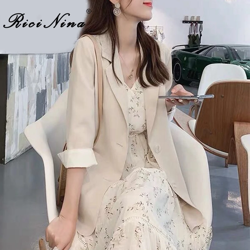 

RICININA Blazer Women Elegant Turn-Down Collar Long Sleeve Buttons Pockets Solid Woman Blazer 2019 Lady Casual Outwear Blazer