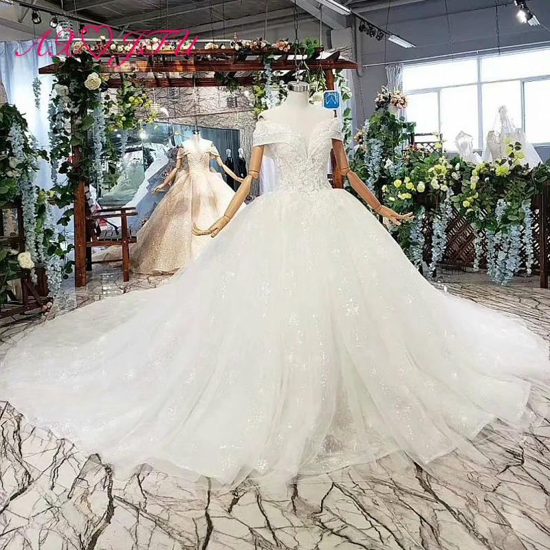

AXJFU luxury princess beading crystal flower white lace wedding dress vintage boat neck bride rose flower wedding dress 2405