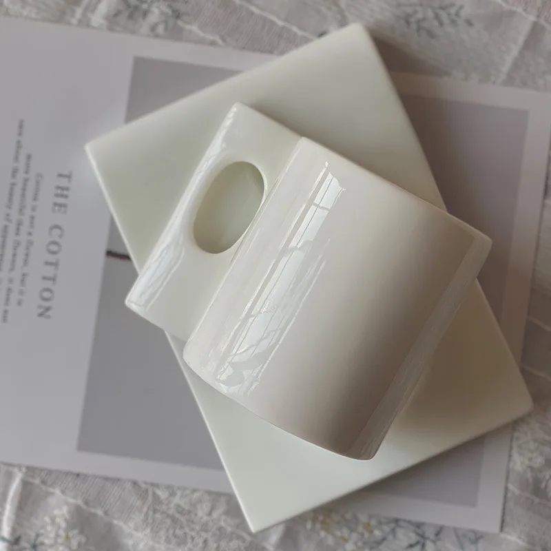 

European Ins coffee cup and saucer set of tableware household ceramic coffee cup and saucer bone China latte cup and saucer