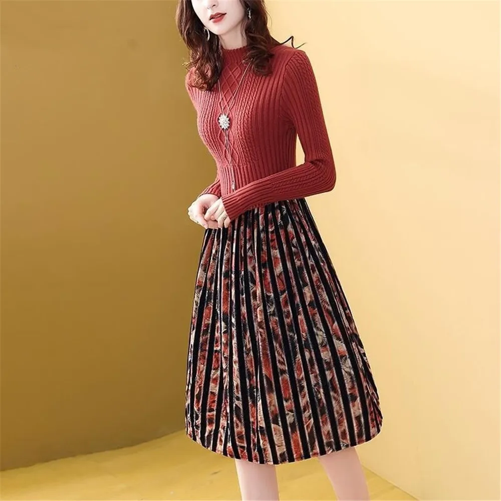 

Women Pleated Dress 2020 Winter O-Neck Long Sleeve A-line Knitted Midi Dress Elegant Party Dresses Women Evening Plus Size