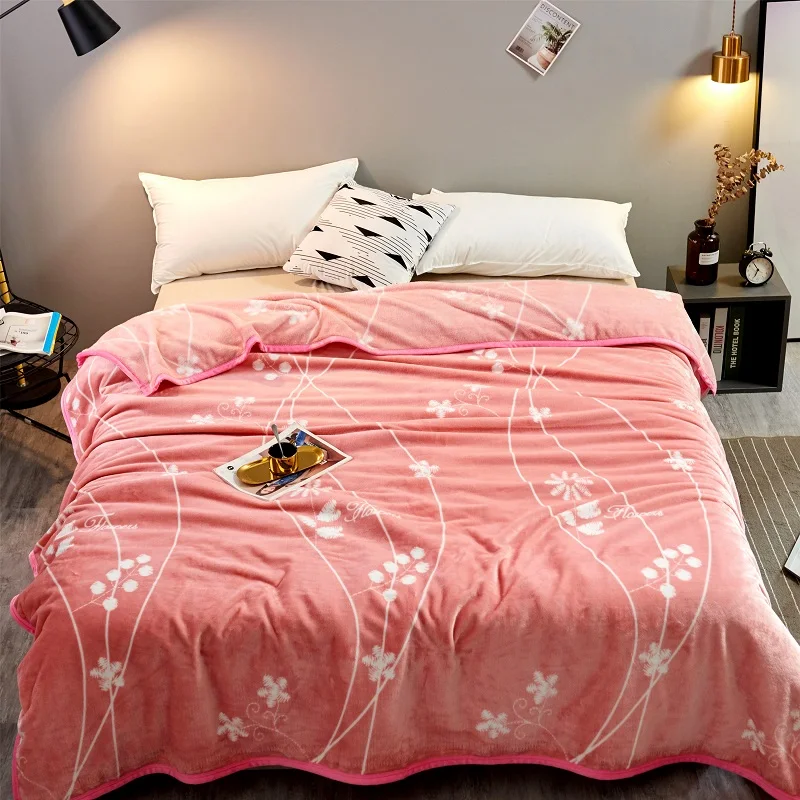 Good qualty Cartoon Dumbo blanket High Density Super Flannel Blanket to on for the sofa/Bed/Car Portable Plaids Modern pattern - Цвет: style4