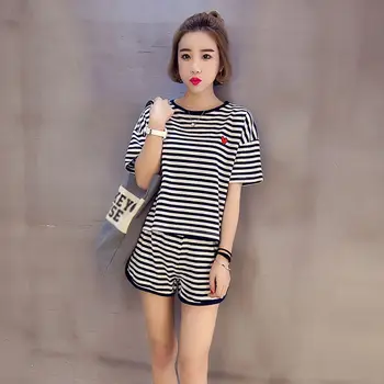 

Summer Short Sleeves Striped T Shirt Tops+Shorts Set 2019 Women's Tracksuits Two Piece Set Affordable Personality Fashion