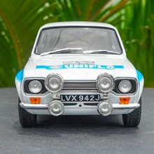 Высокая классика 1:18 Triple9 FORD ESCORT MK1 дорожный автомобиль с небольшим подарком