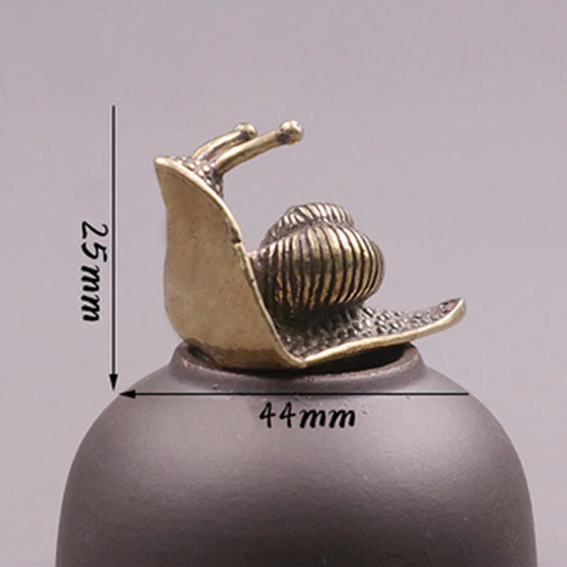 Brass Mini Snail Statue Home Decoration Desk Living Room Tea Room Antique Brass Tea Art Pet Collection Creative Home Decorations ornament crafts,miniature figurines,miniature ornament,resin crafts,dragon statue,wooden figurine crafts,glass fruit pendants,desk decor
