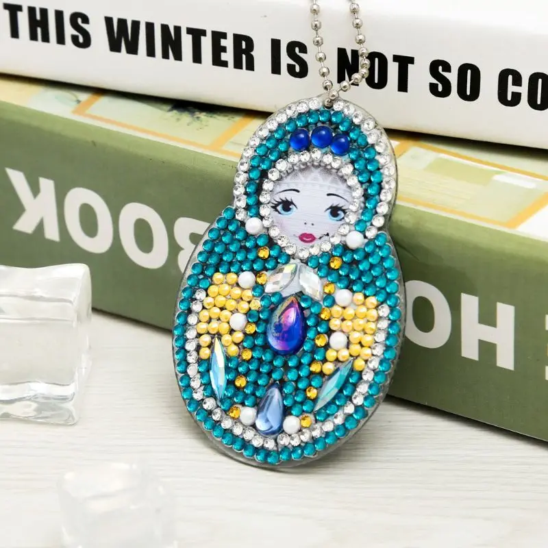 DIY Painting Special Shaped Diamond Painting Doll Russia Cartoon Key Embroidery Bag Chain 1 DIY Painting Special Shaped Diamond Painting Doll Russia Cartoon Key Embroidery Bag Chain 4