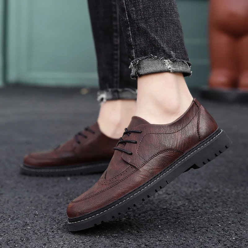 

2019 new style casual fashion Martin men's shoes Korean version of the tide shoes black business soft bottom men's casual shoes