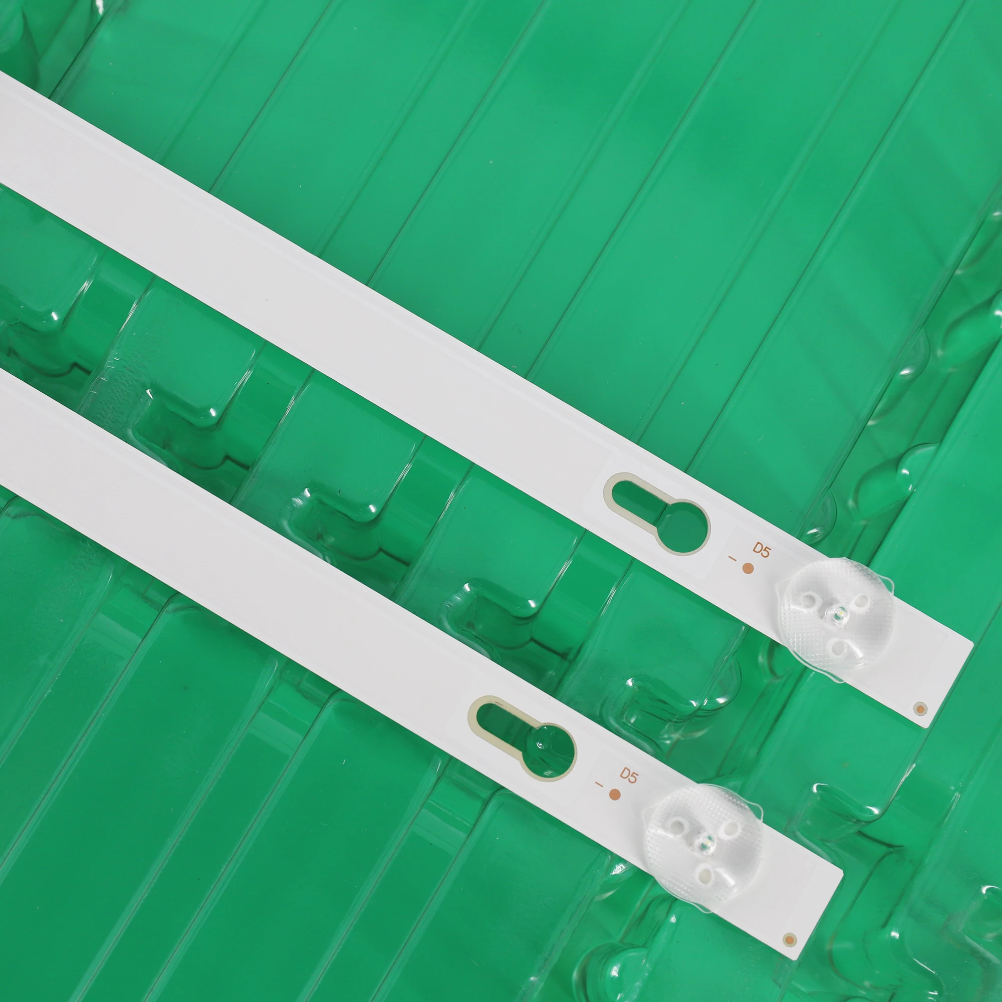 10pcs tira LED para L32M5-AZ THOMSON 32HD3301
