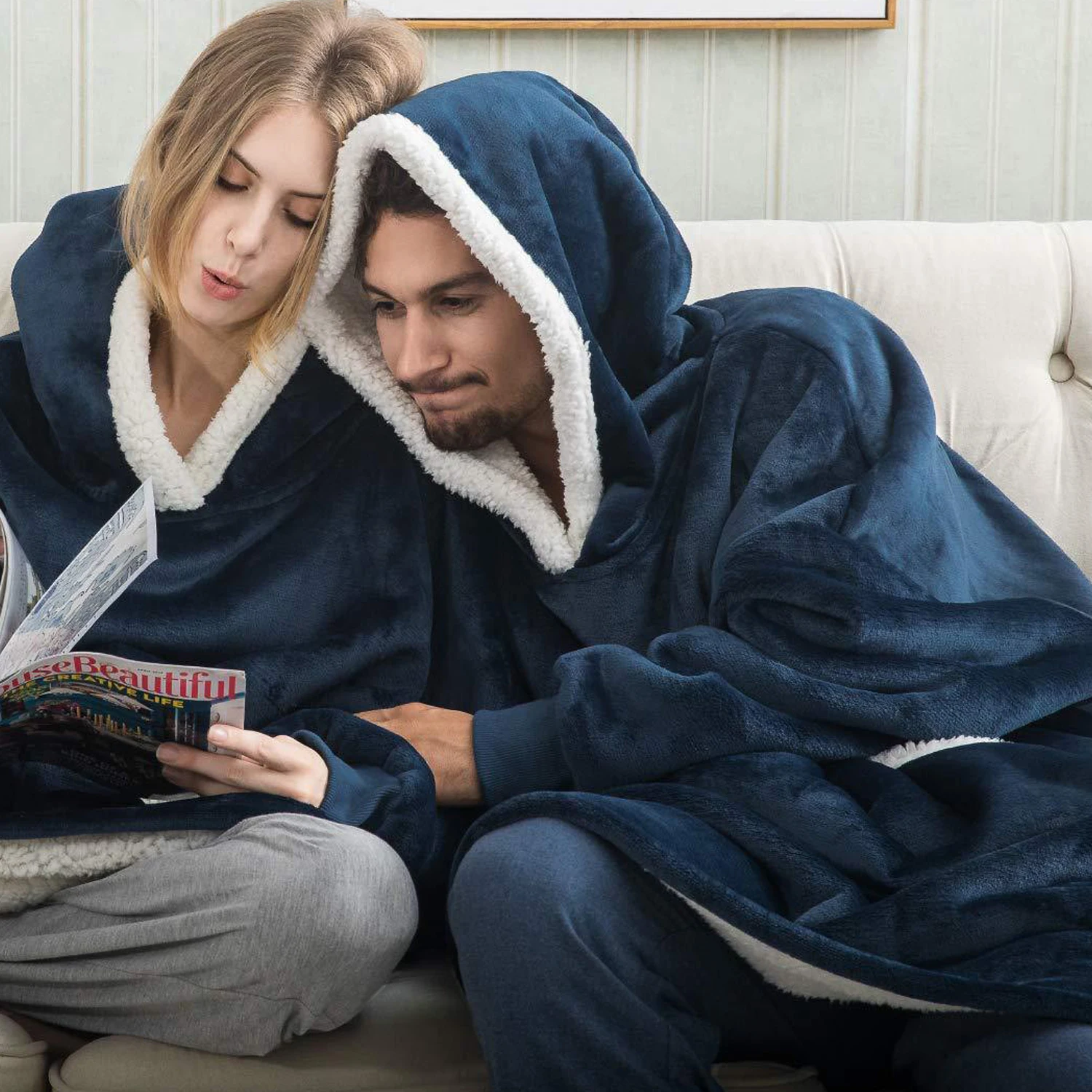 

Women Hoodies Pocket TV Blanket with Sleeve Winter Hooded Blanket Sweatshirt Fleece Plush Warm Coral Fleece Moletom Feminino