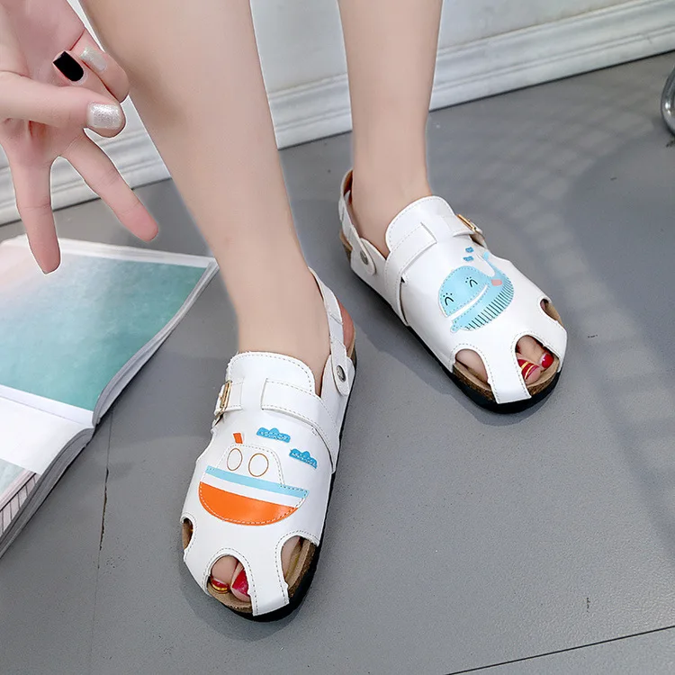 

Summer New Style Flat Heel Cartoon round-Toe Hollow out Sandals Women's Double Purpose Anti-slip Sandals Open Toe Breathable WOM