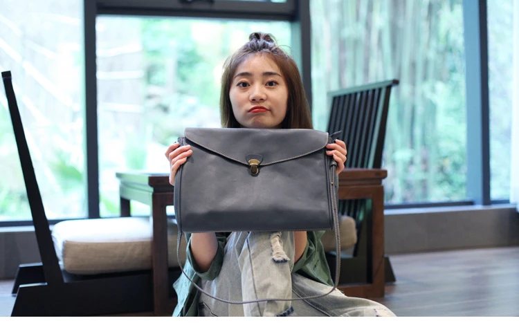 Nature Cow Leather Luxury Designer Fashion Lady Messenger Bags Quality Girls Shoulder Bag Simple Popular Satchel Purse Body Bags
