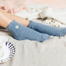Женские хлопковые носки, милые толстые нескользящие носки-тапочки из кораллового флиса, ковровые носки, теплые милые женские носки для сна, чулочно-носочные изделия 12,9