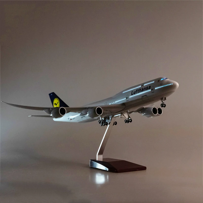 B747 Lufthansa Airplane Model Toy 1/150 Airline 747 Plane Model
