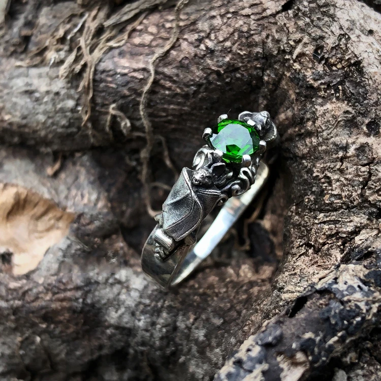 

925 Silver Original Handmade Ladies Gothic Style Bat Personality Ring
