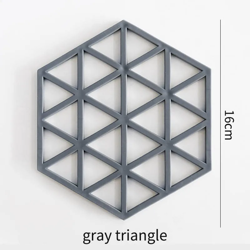 gray triangle 1 шт полый коврик в скандинавском стиле противоскользящая кофейная подставка для чайной чашки ПВХ Настольный коврик анти-Горячая подставка водонепроницаемый - Цвет: gray triangle