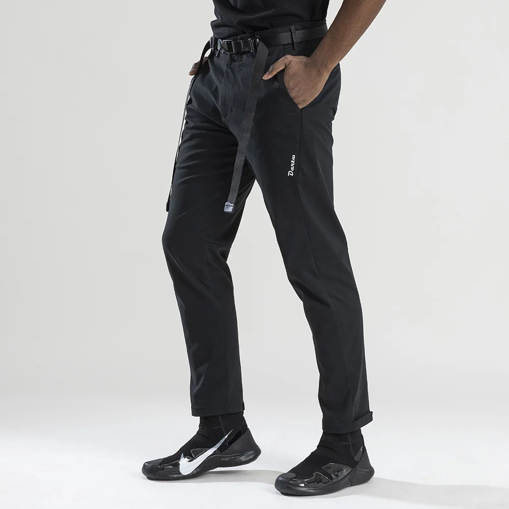 Dartw Techwear Men's Wrinkle Free Chino 