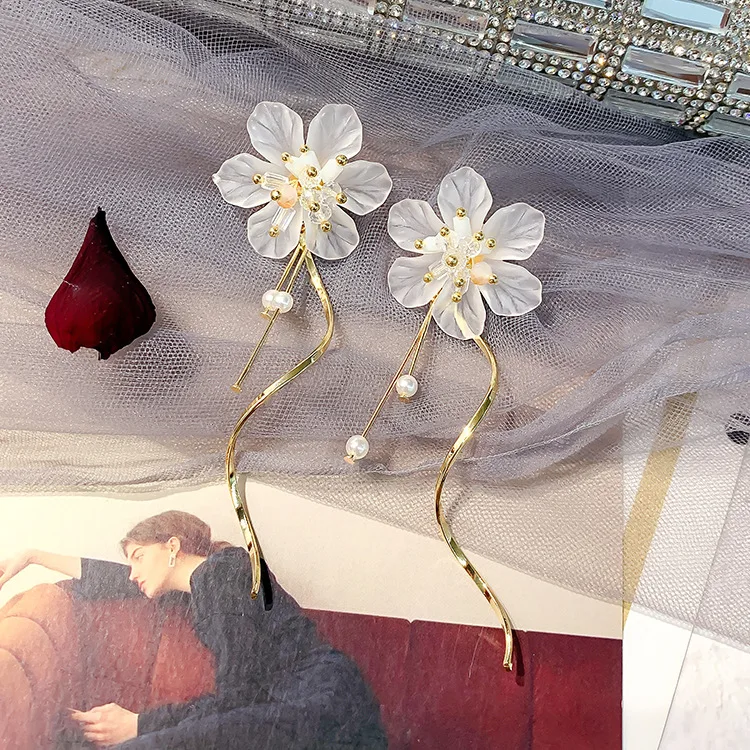 

New flower handmade bohemia boho earrings women fashion long hanging earrings crystal female wedding earings party jewelry