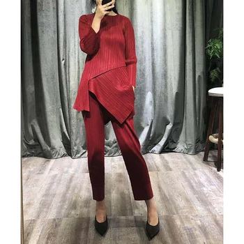 

Early autumn 2019 new women's suit temperament autumn fashion show thin two piece suit age reduction pants trend