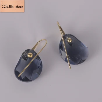 

QSJIE High Quality SWA Dark Blue Rose Gold Crystal Fashion Jewelry with Perforated Earrings and Female Ear Nails