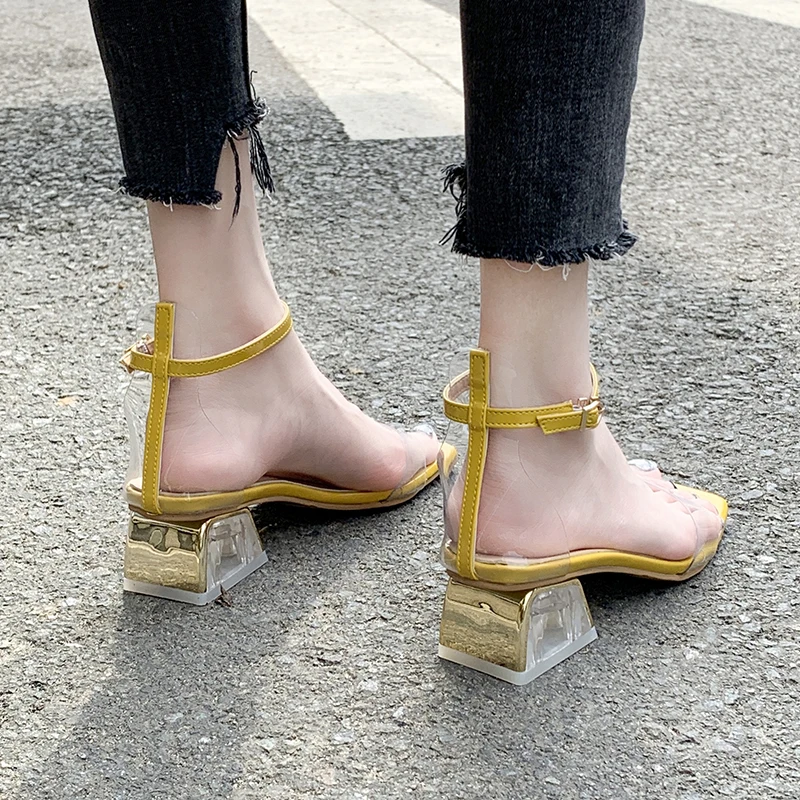 

Transparent sandals women's fashion 2019 summer new crystal shoes thick with high heels wild ins tide clear shoes shoes women