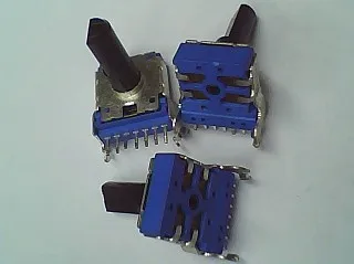 

2PCS/LOT Taiwan produces potentiometer RK14, 100K shaft length 13MM