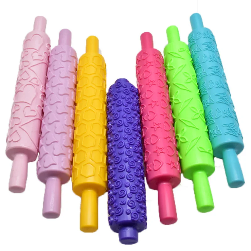 

1Pcs Fondant Rolling Pin Baking Tools Embossing Sugar Cake Dough Roll Craft Kitchen Decoration Embossed Heart Shape/leaf