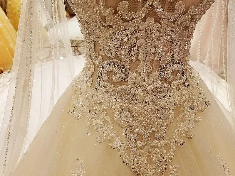 Белое сексуальное свадебное платье в стиле принцессы, кружевное свадебное платье без рукавов с бриллиантами и жемчугом, Vestido De Noiva