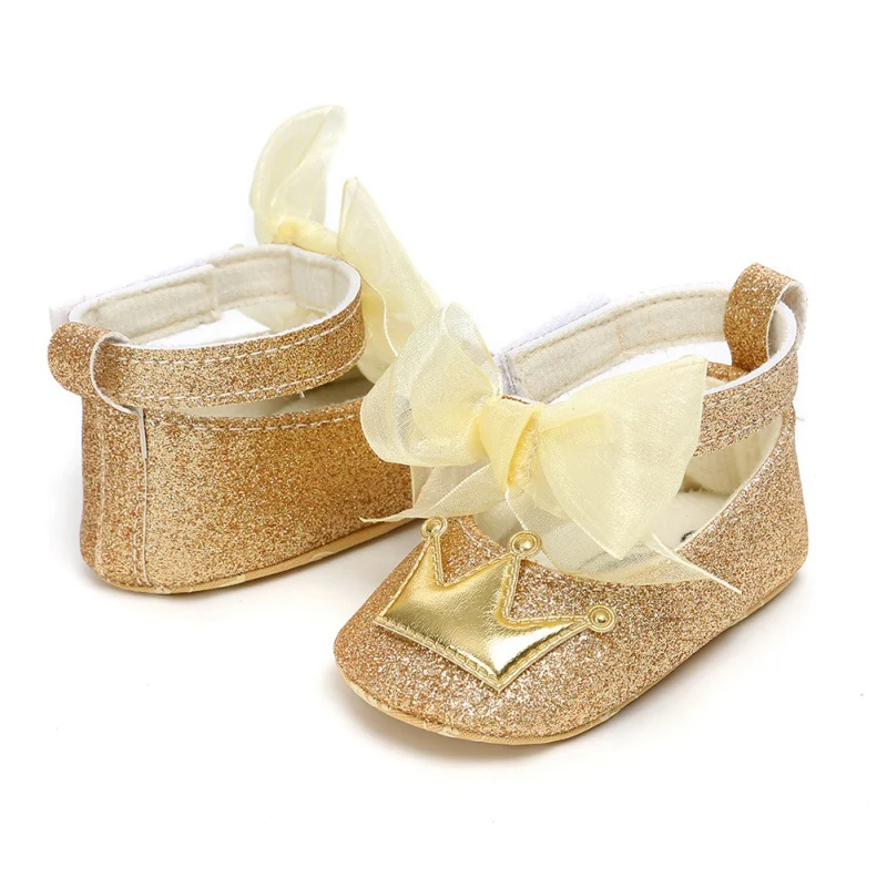 Милые шляпки короны для детей; Sapatos; обувь для девочек из искусственной кожи обувь детские мокасины; первые шаги с сеткой, с аппликацией в виде короны и бантом мягкая подошва, не скользящая обувь для колыбельки